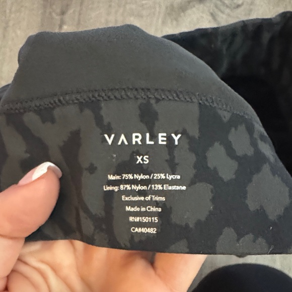 Varley Women's Black Leopard Print Sports Bra - Picture 5 of 5